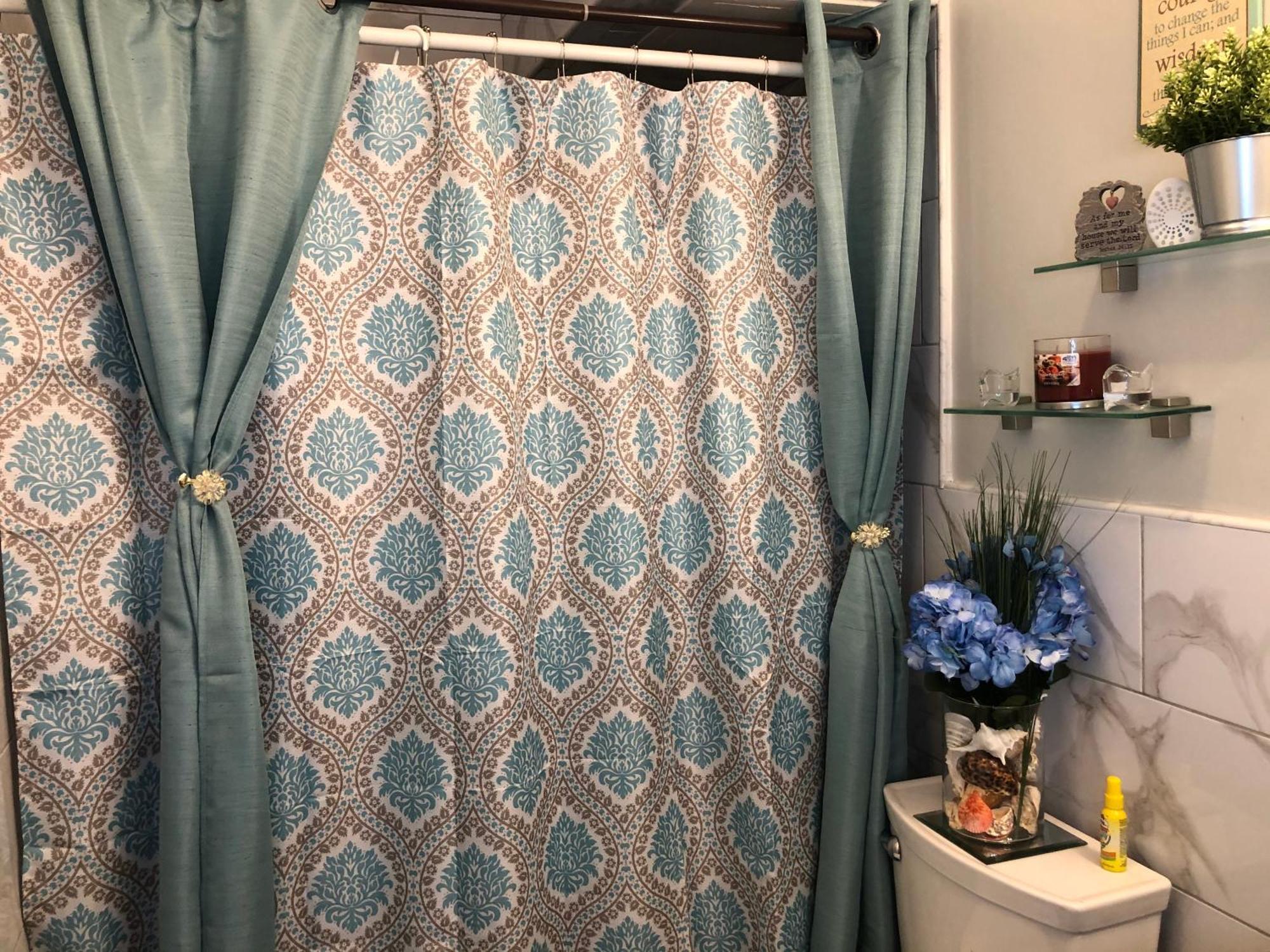Apartamento Chekell's Cozy Split Level
